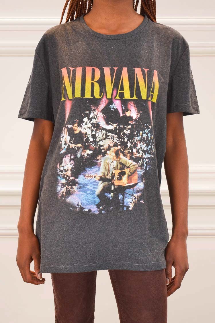 Lindsay top Nirvana