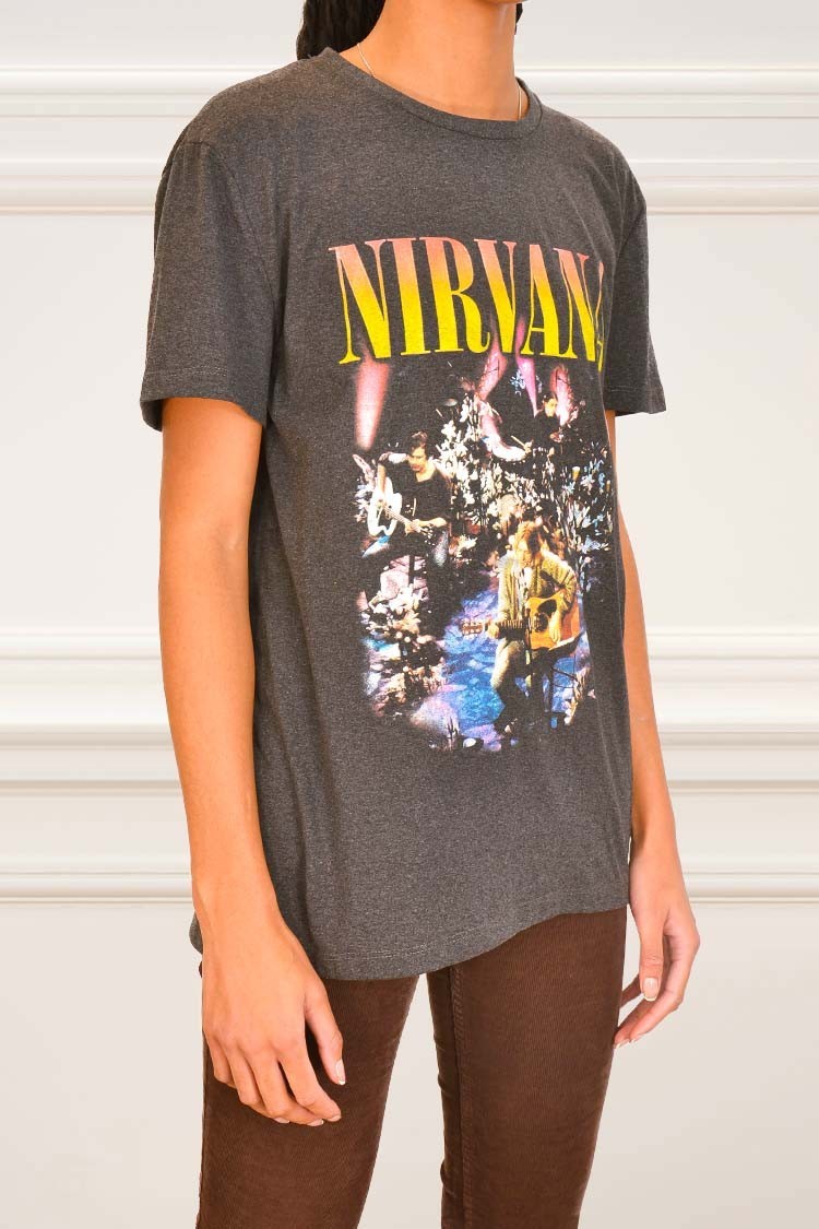 Lindsay top Nirvana